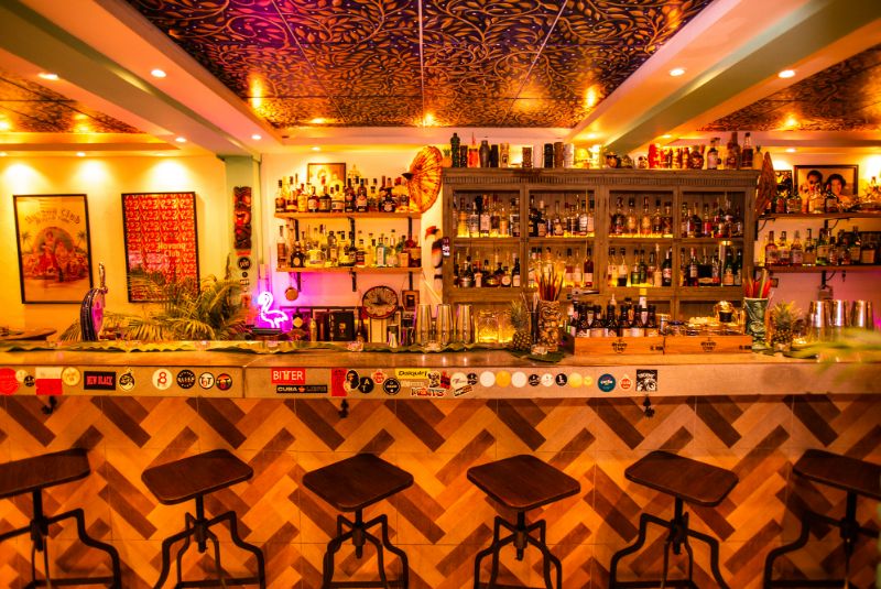 W50BB23_Tropic City_Bar_PROFILE